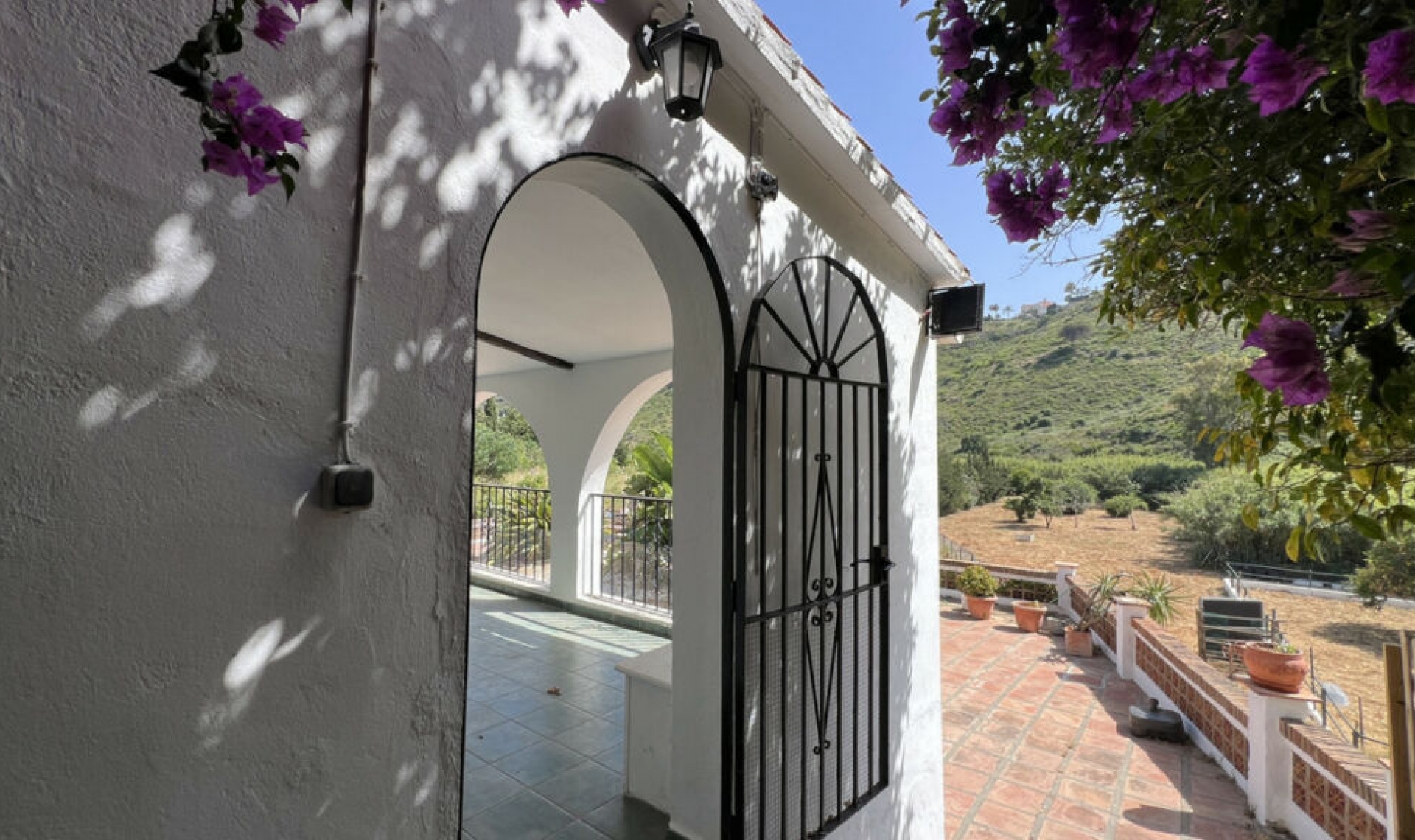 Resale - House -
La Duquesa