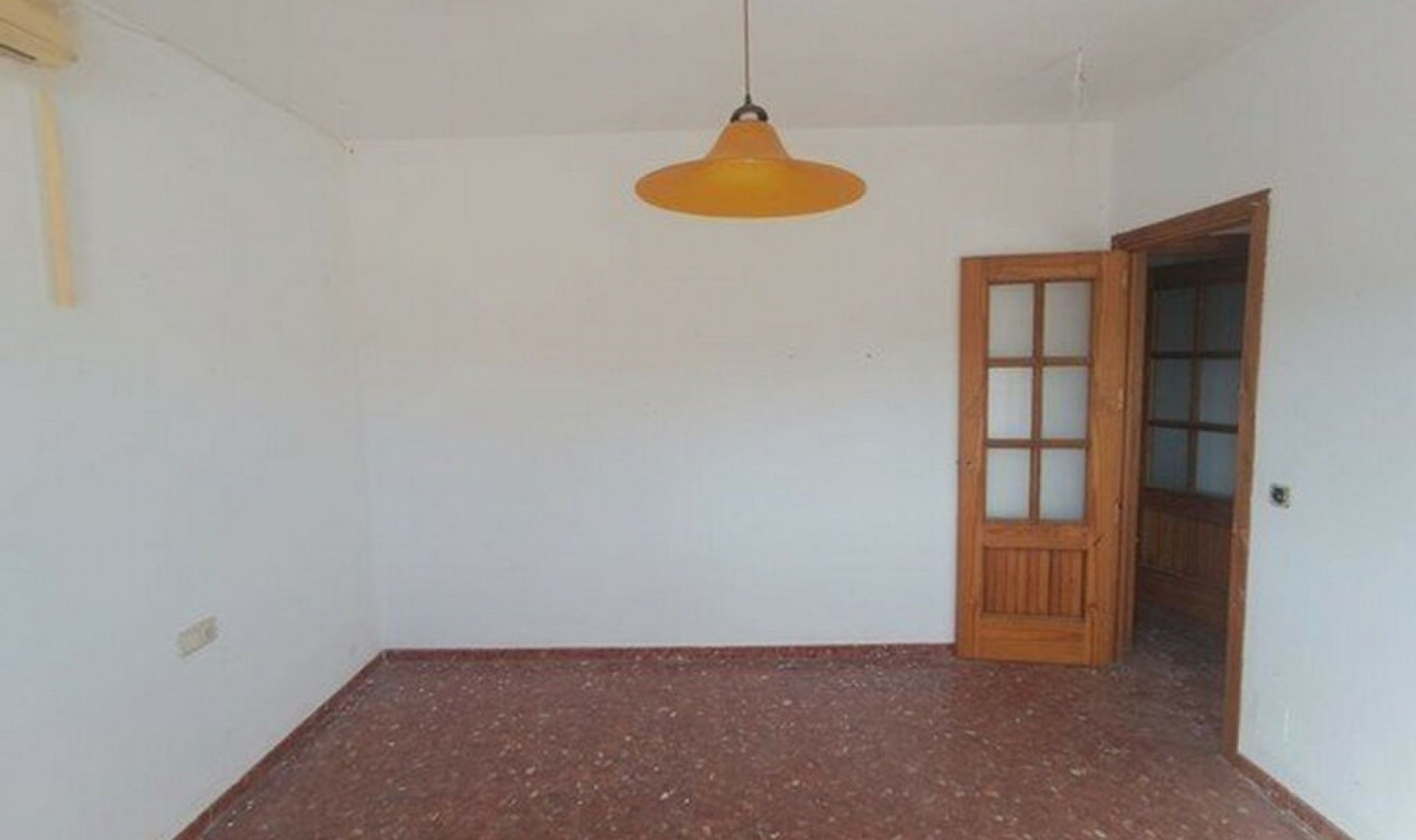 Resale - House -
La Duquesa