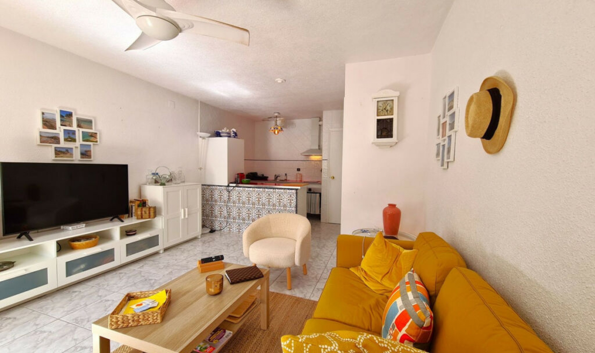 Resale - House -
La Duquesa