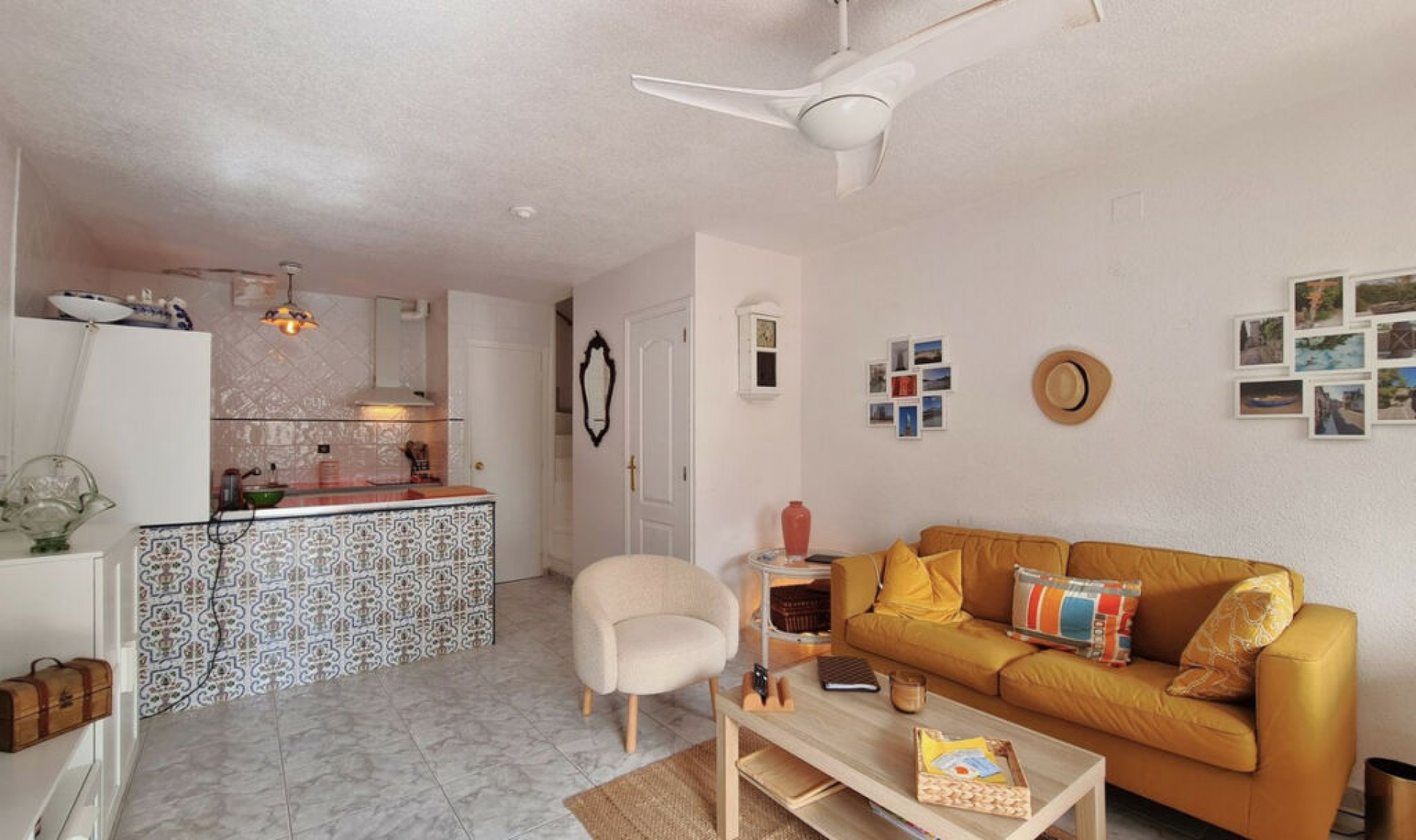 Resale - House -
La Duquesa