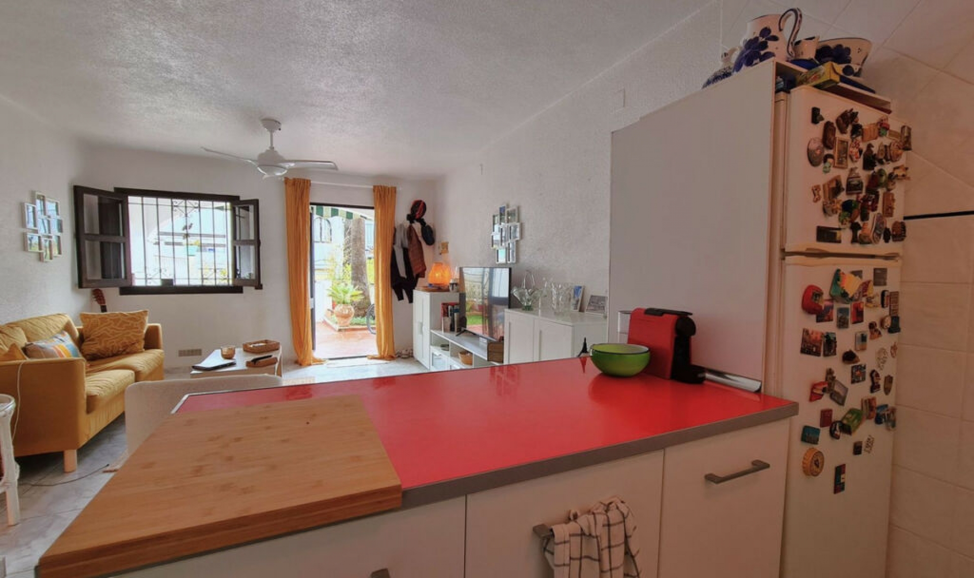 Resale - House -
La Duquesa