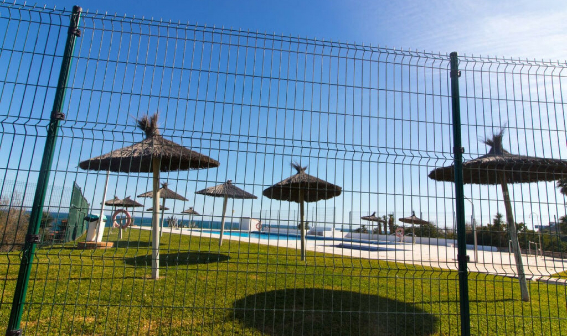 Resale - House -
La Duquesa