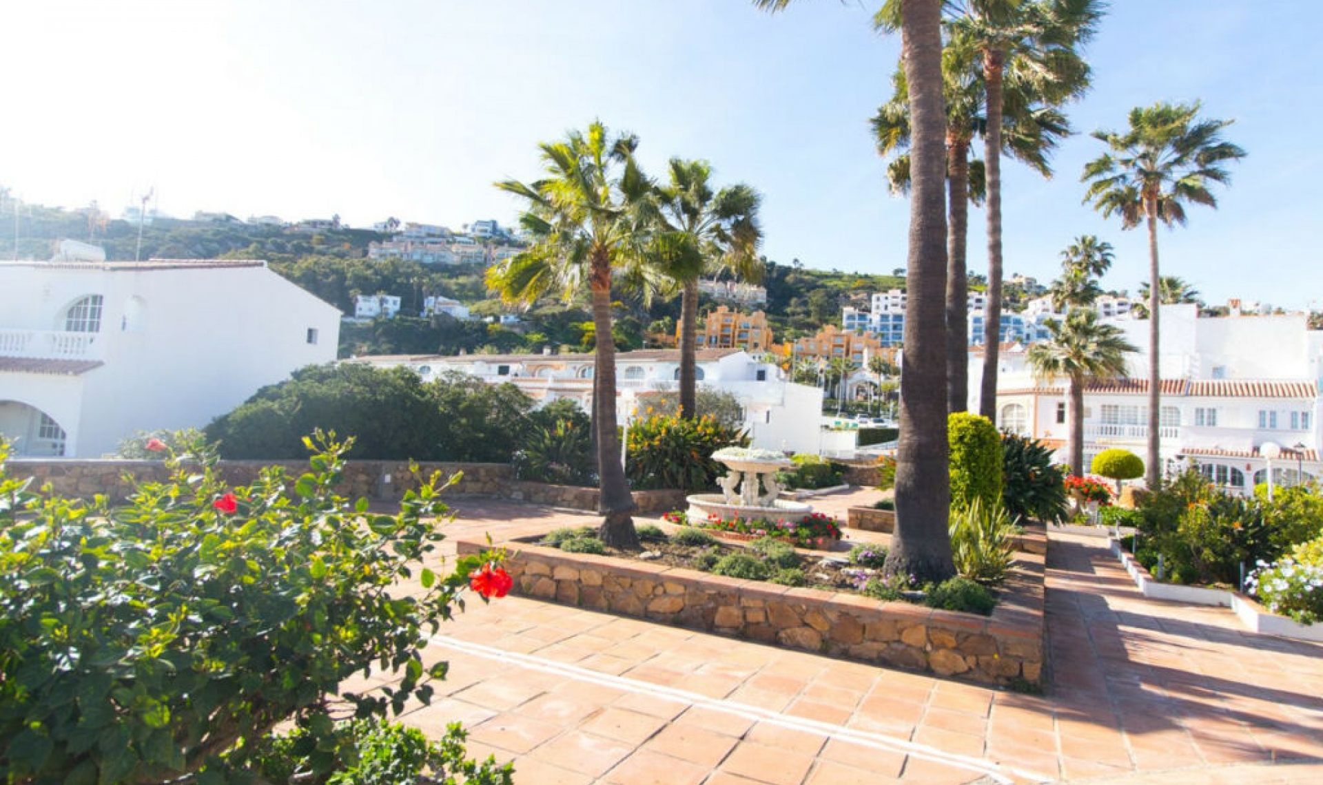 Resale - House -
La Duquesa