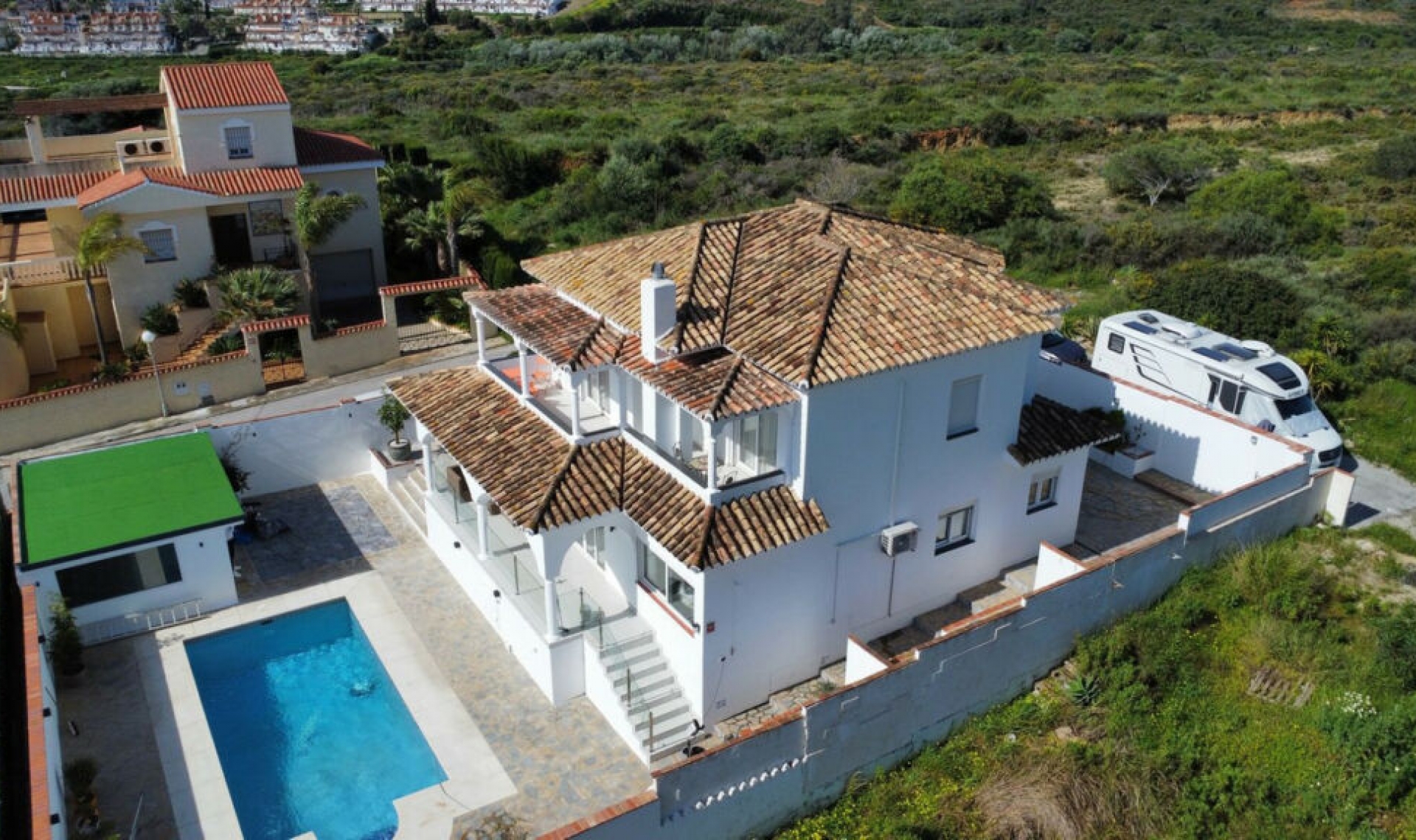 Resale - House -
La Duquesa