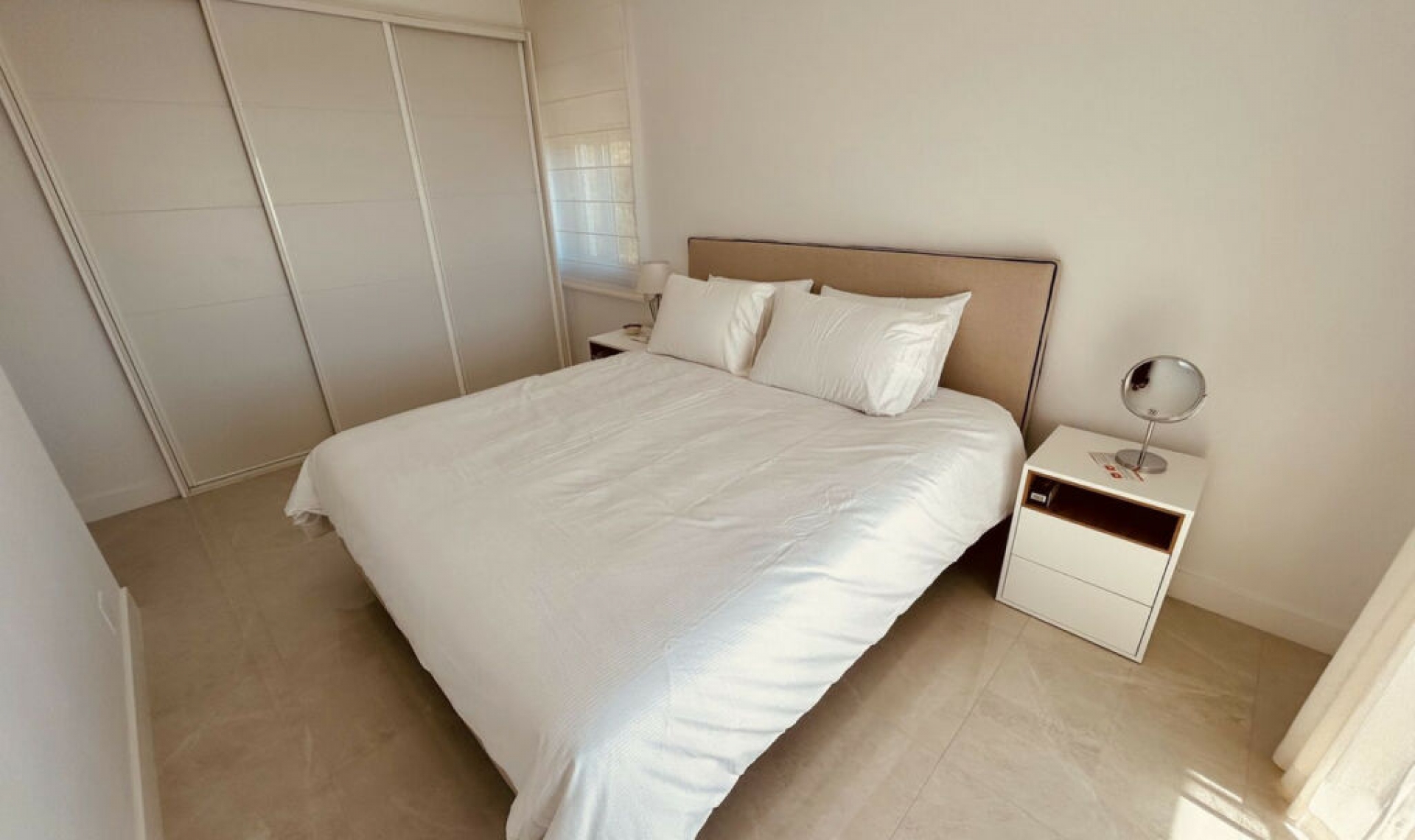 Resale - House -
La Duquesa