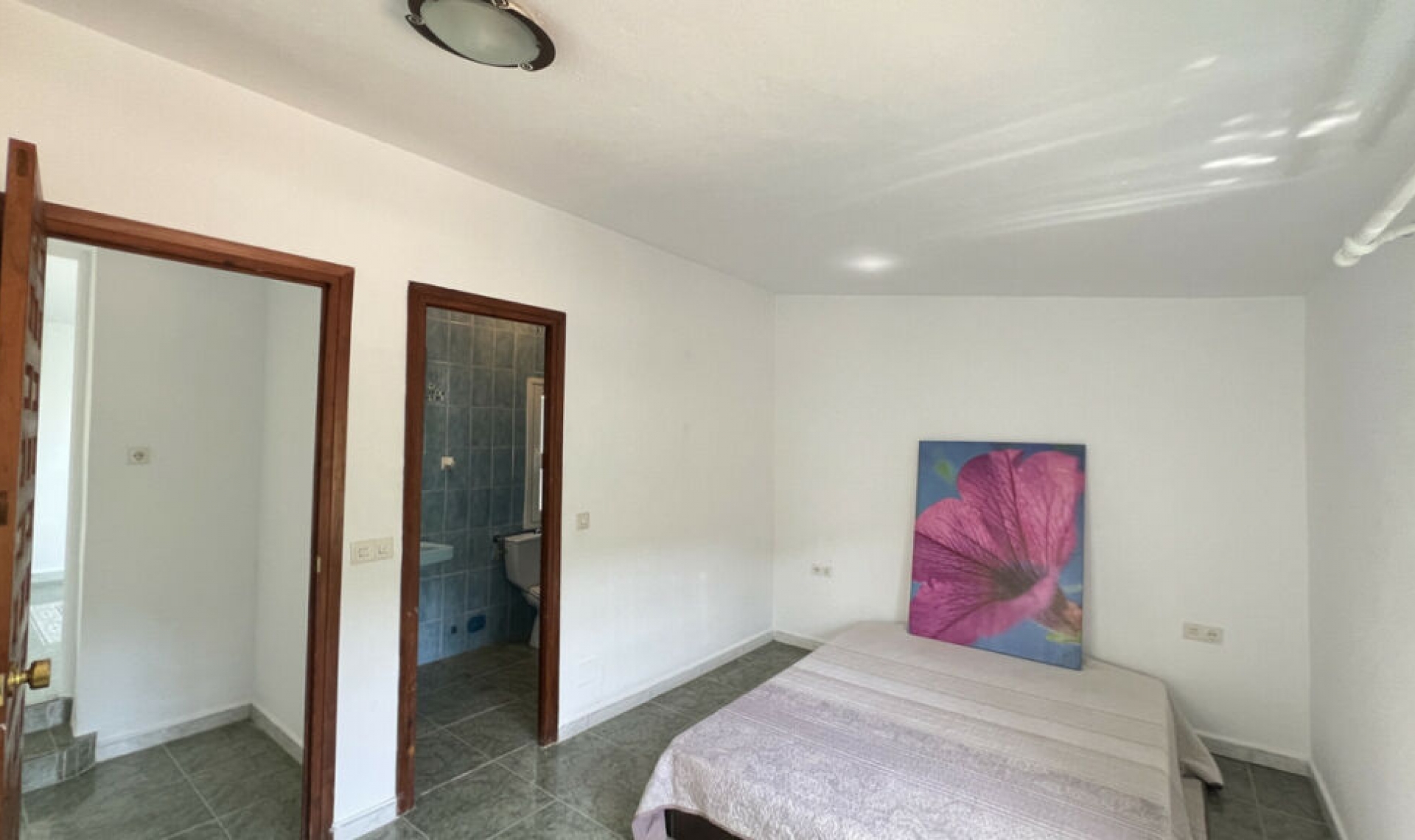 Resale - House -
La Duquesa