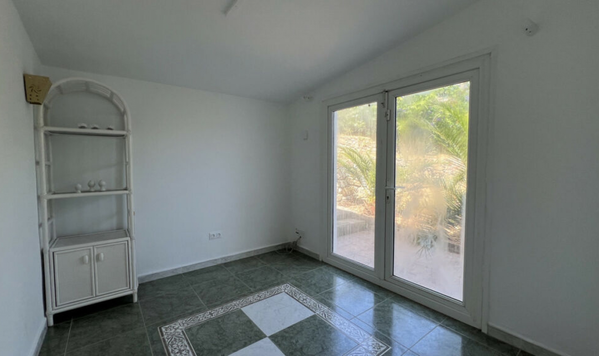 Resale - House -
La Duquesa