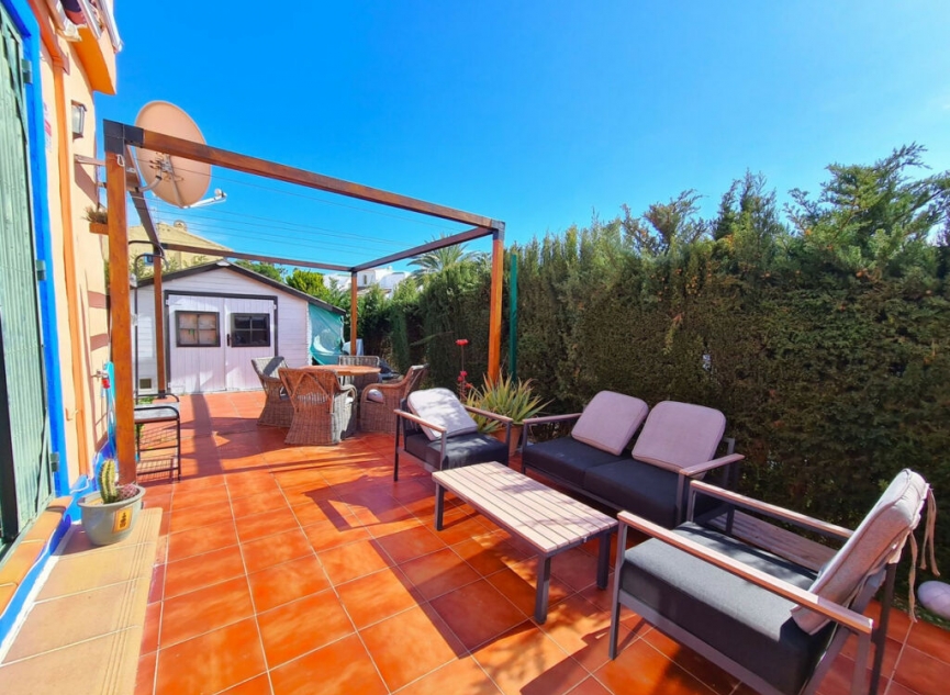 Resale - House -
La Duquesa