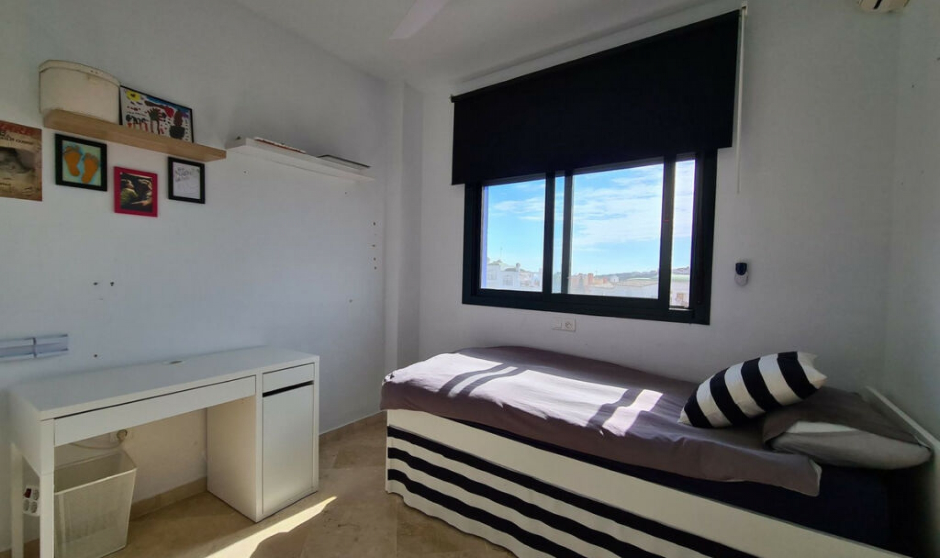 Resale - House -
La Duquesa