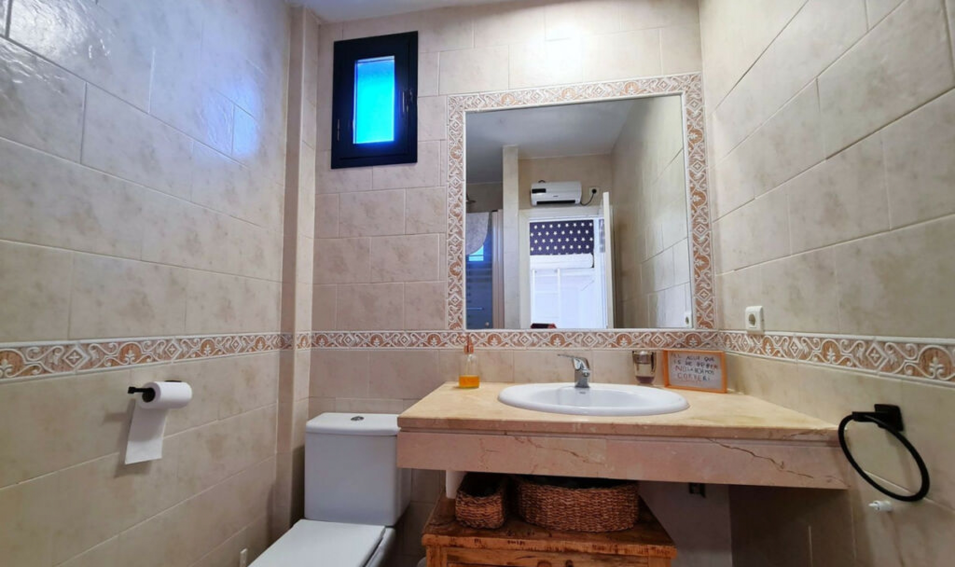 Resale - House -
La Duquesa
