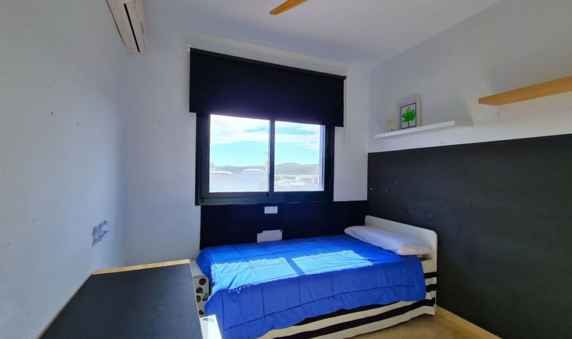 Resale - House -
La Duquesa