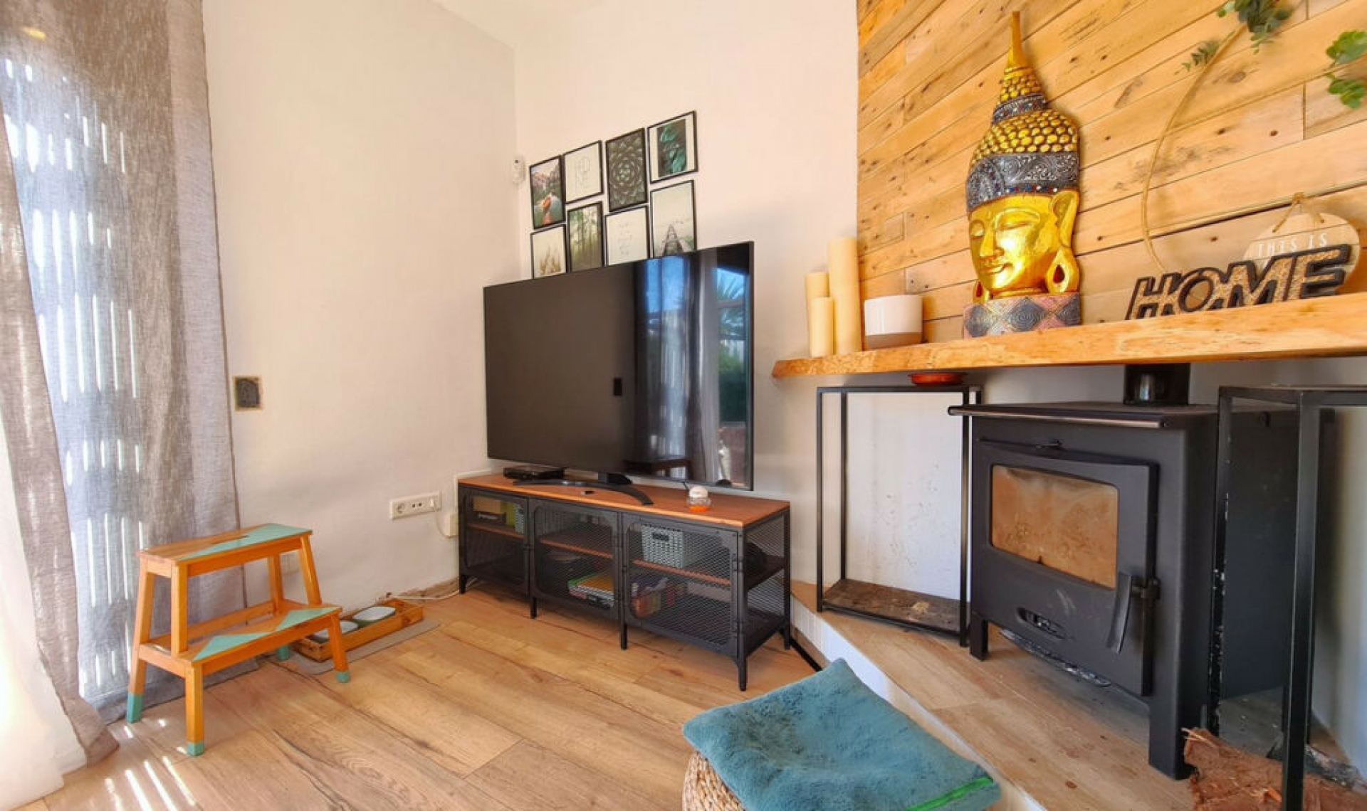Resale - House -
La Duquesa