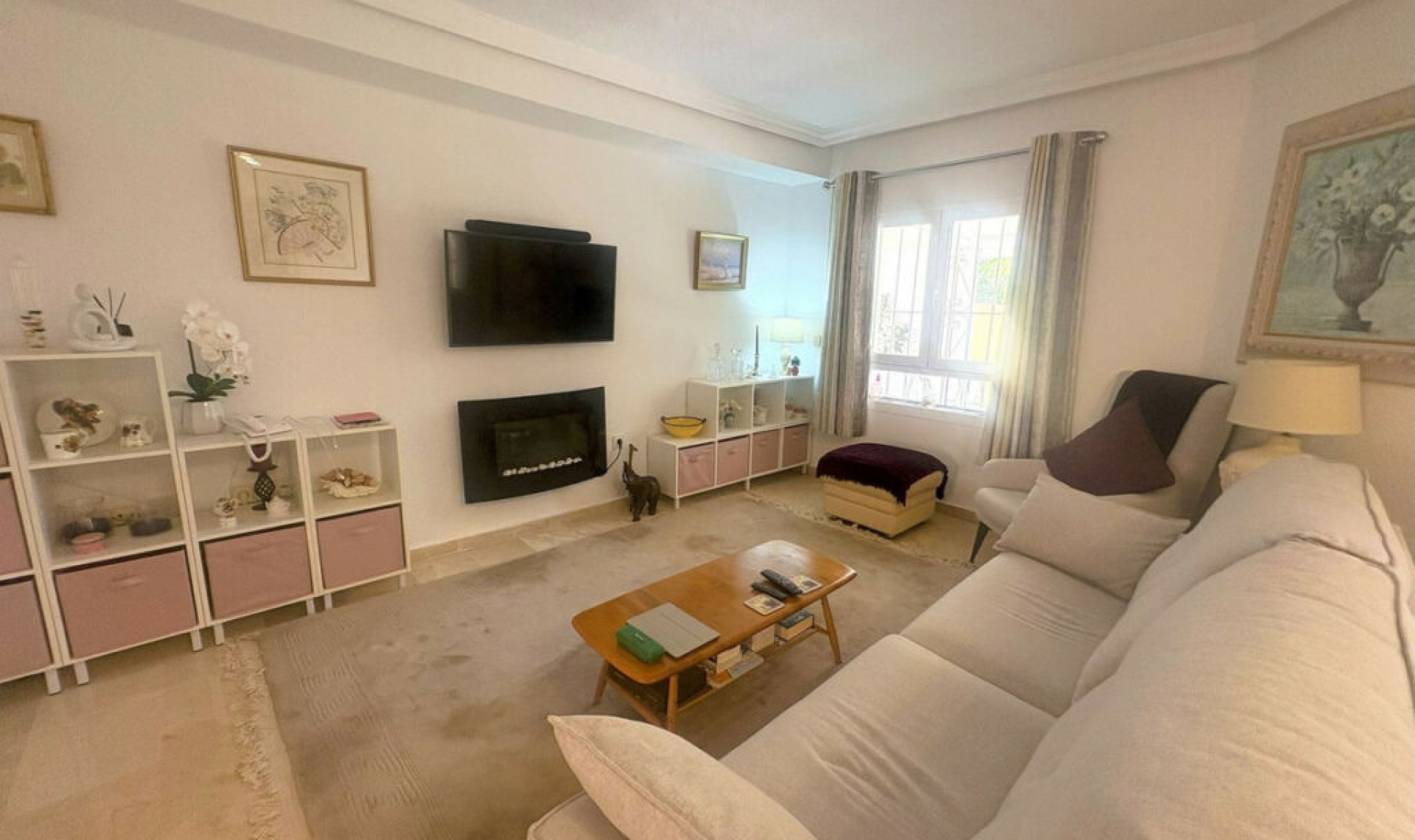 Resale - House -
La Duquesa