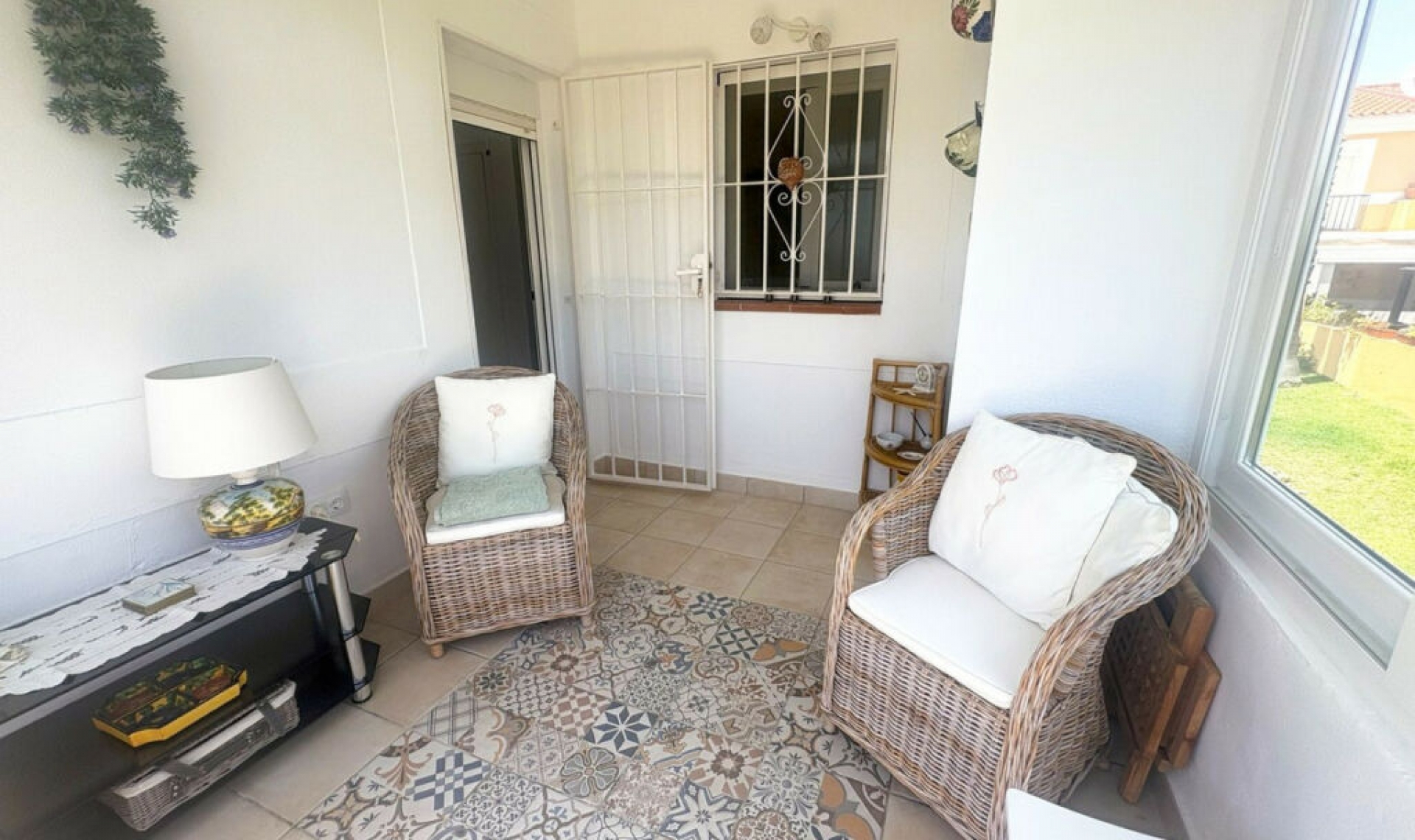 Resale - House -
La Duquesa
