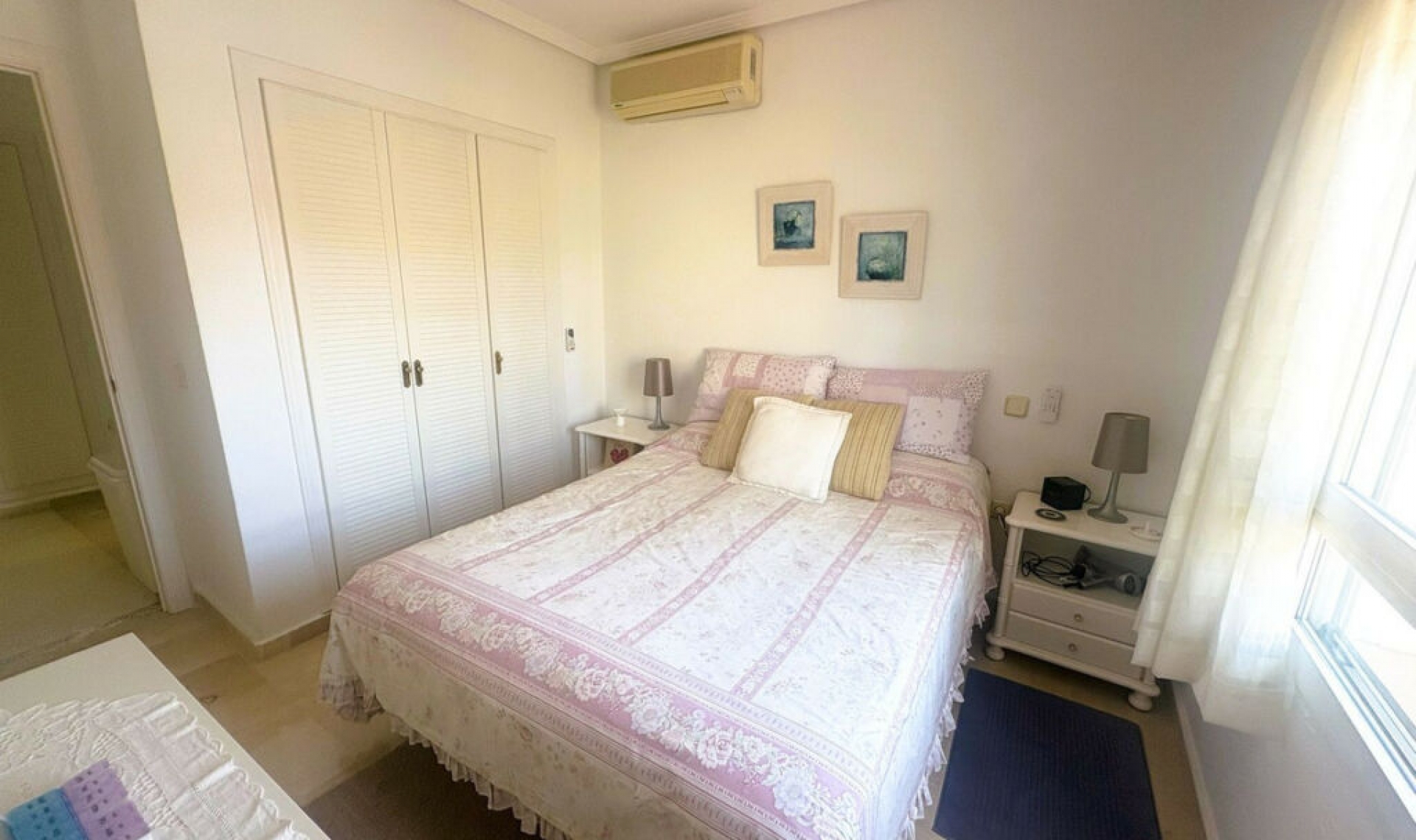 Resale - House -
La Duquesa