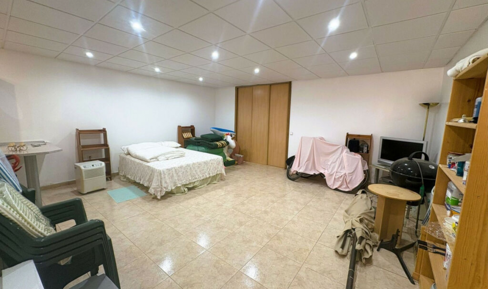 Resale - House -
La Duquesa