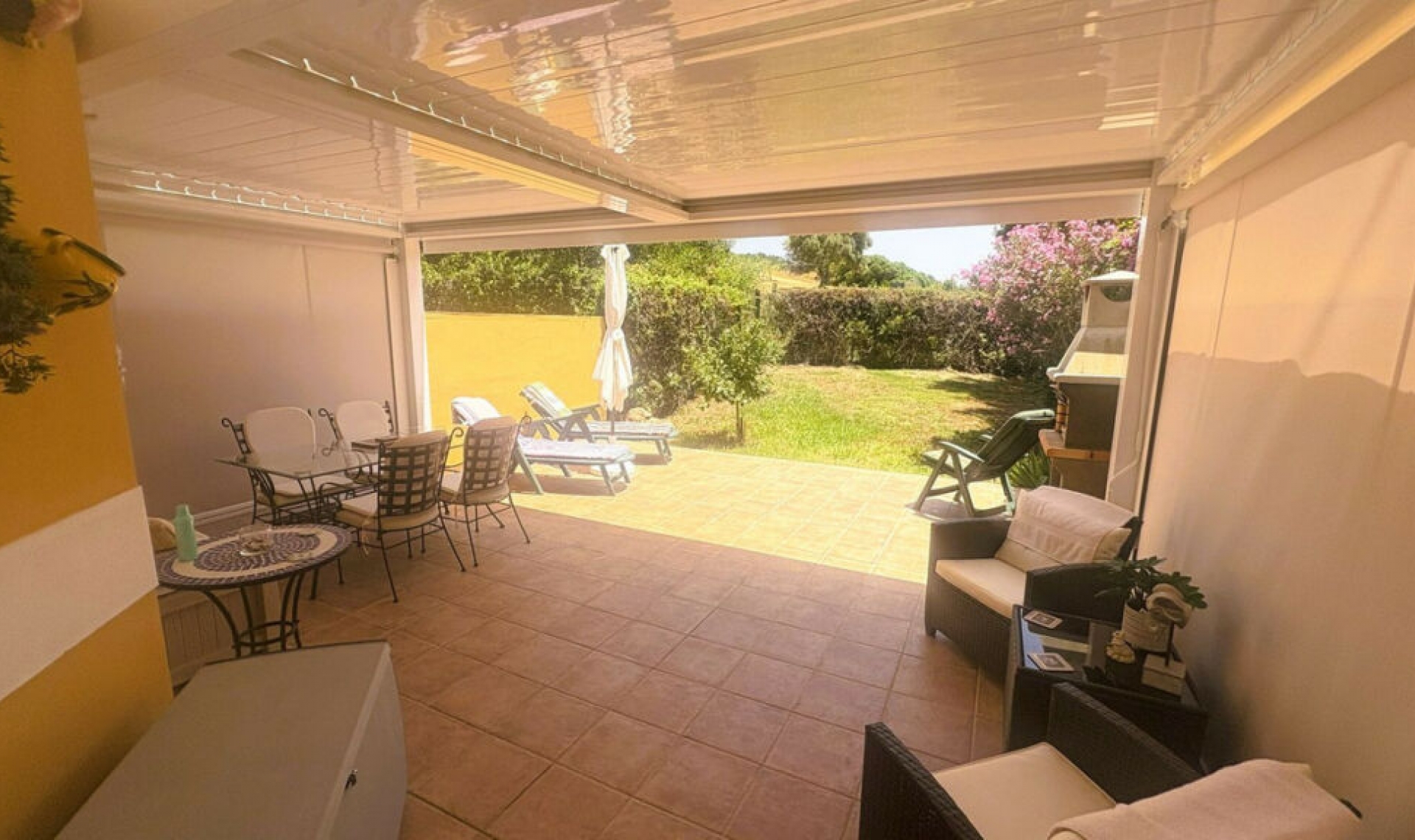 Resale - House -
La Duquesa