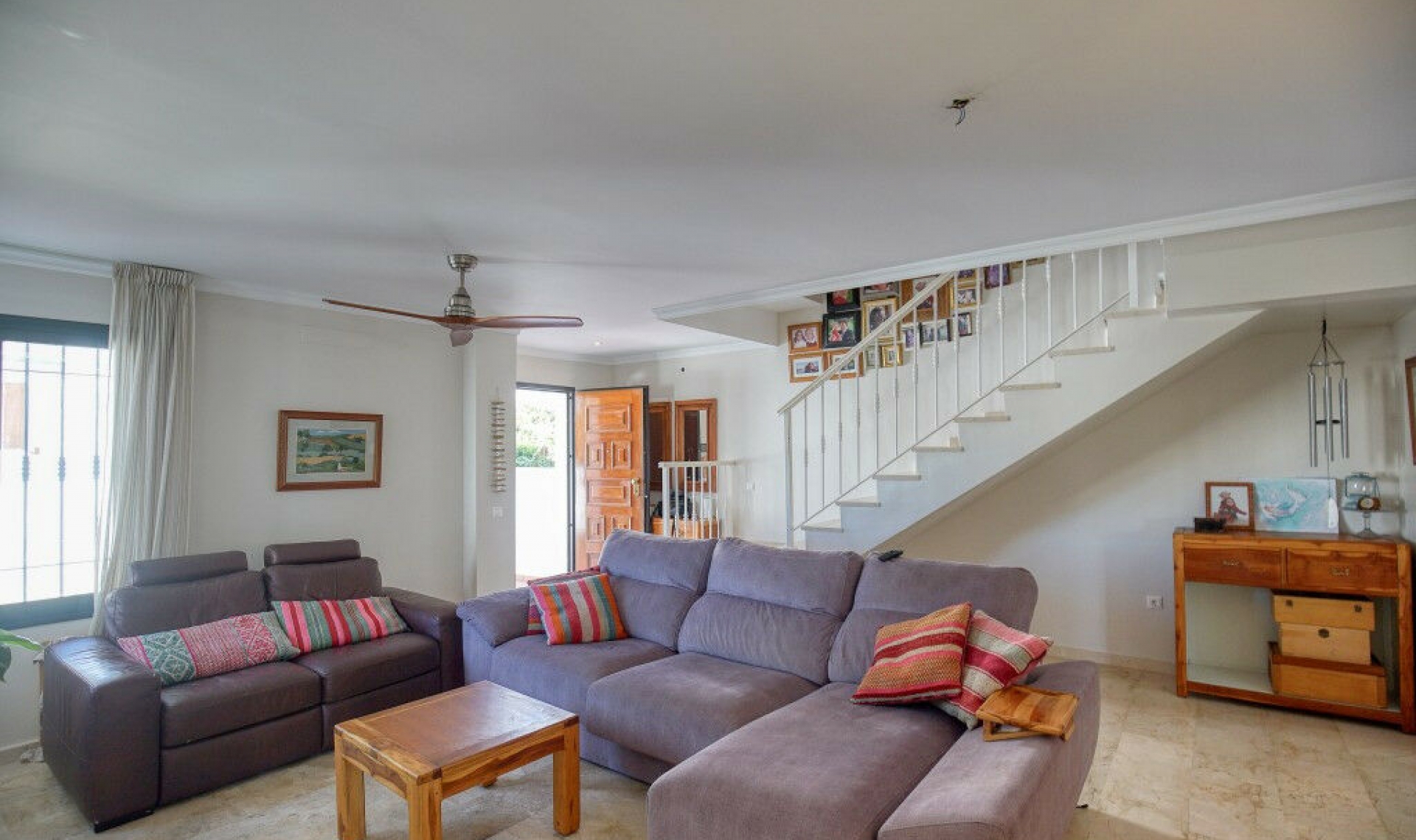 Resale - House -
La Duquesa