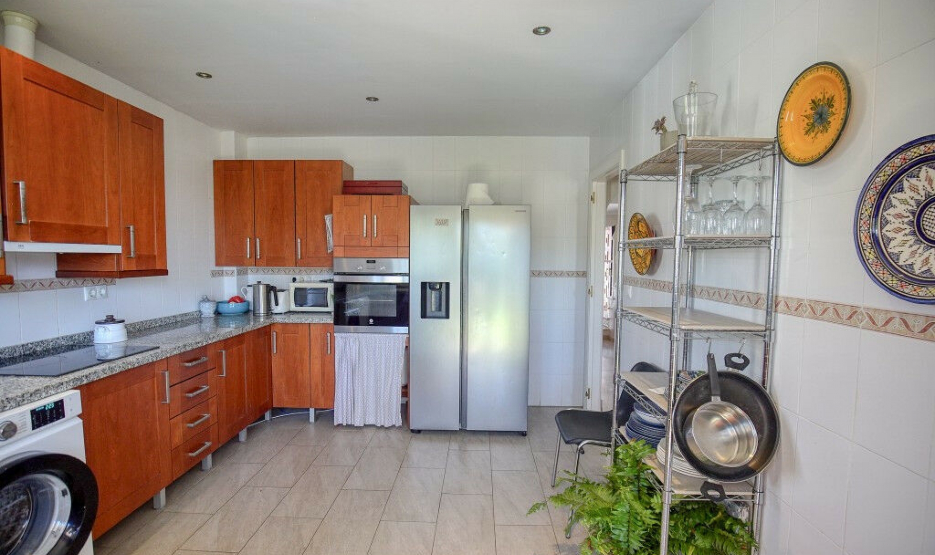 Resale - House -
La Duquesa