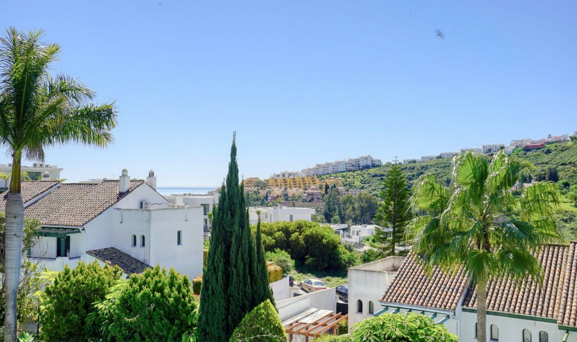 Resale - House -
La Duquesa