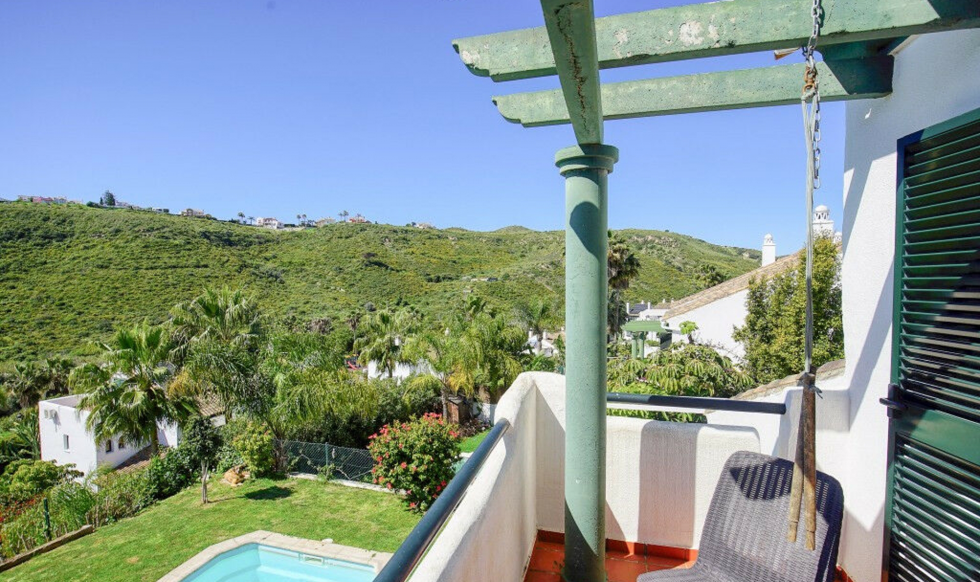 Resale - House -
La Duquesa