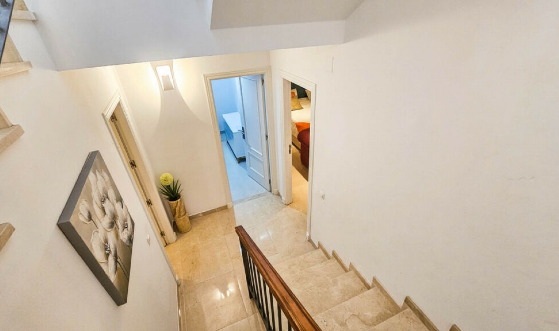 Resale - House -
La Duquesa