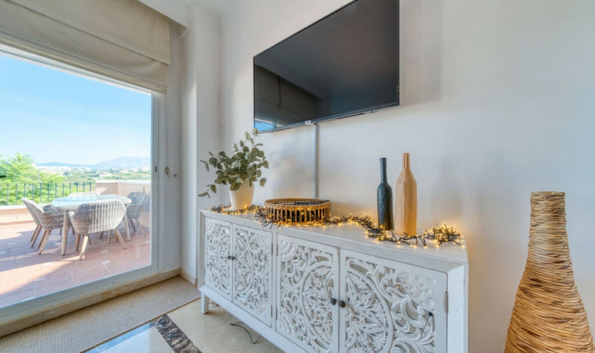 Resale - House -
La Duquesa