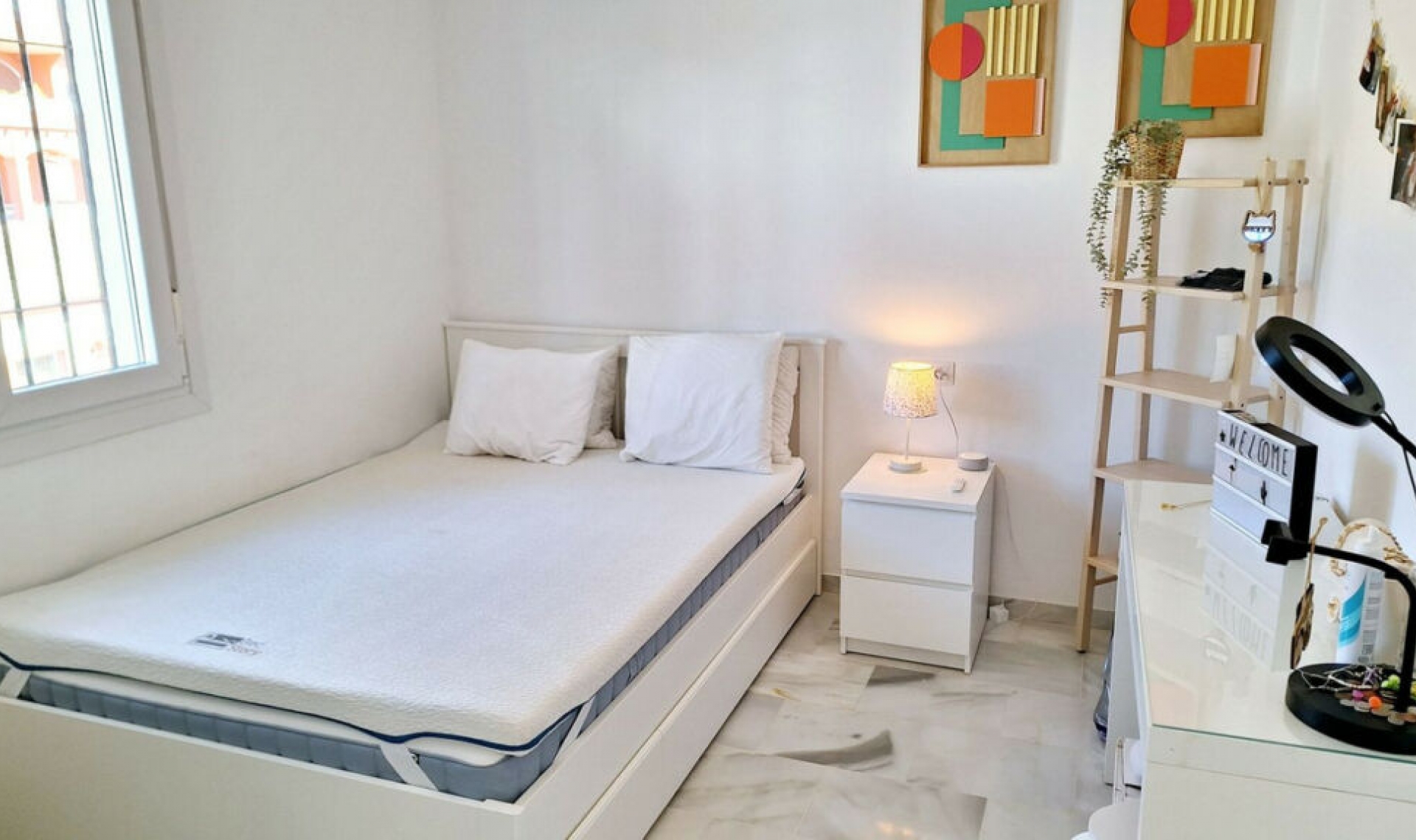 Resale - House -
La Duquesa