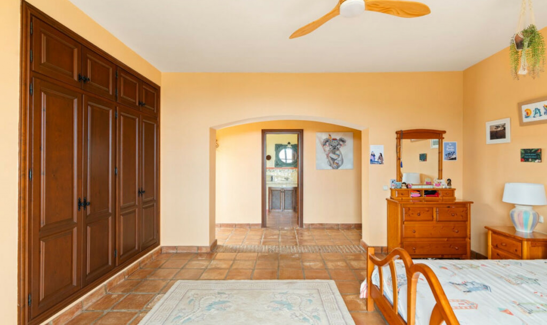 Resale - House -
La Duquesa