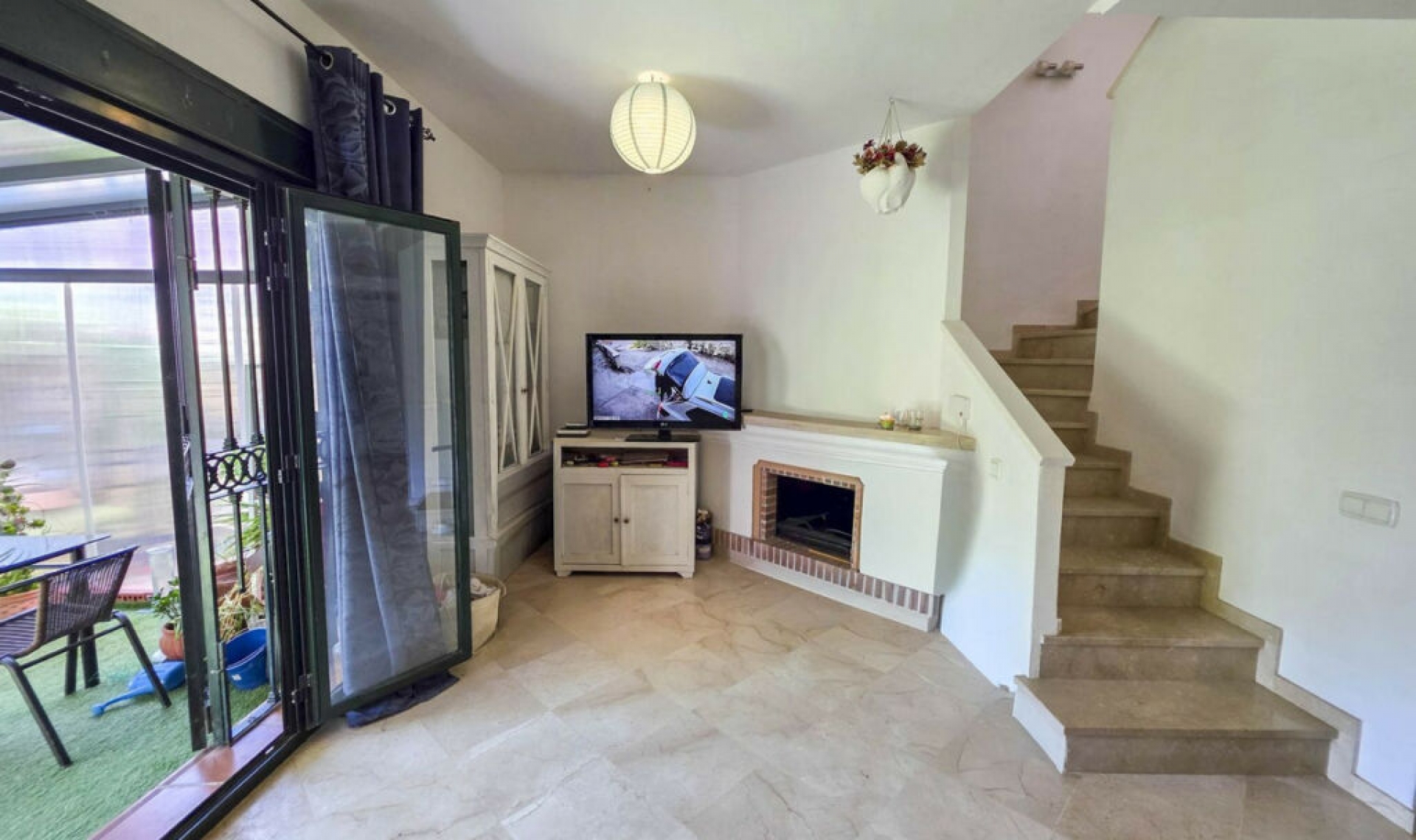 Resale - House -
La Duquesa