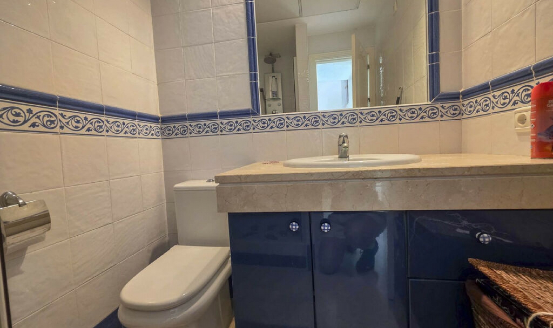 Resale - House -
La Duquesa