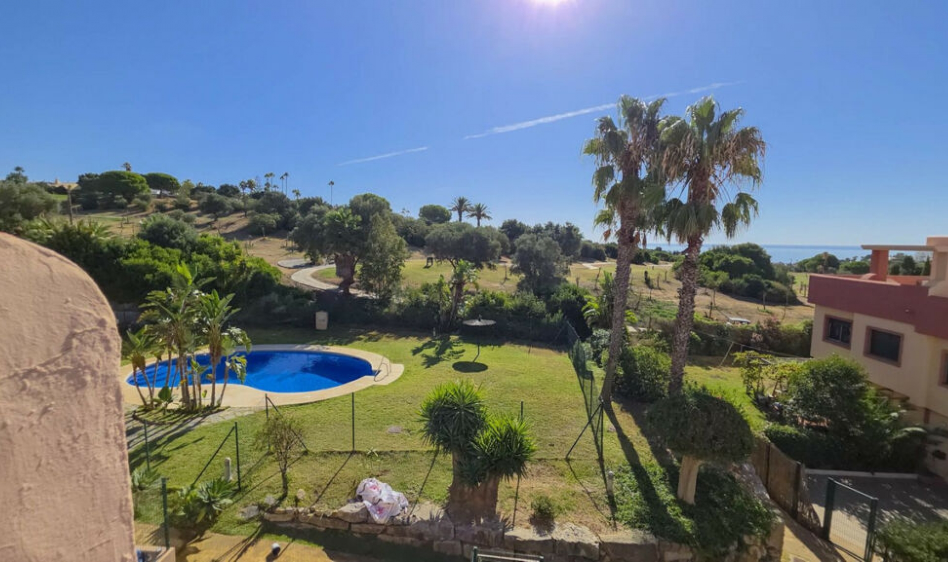 Resale - House -
La Duquesa