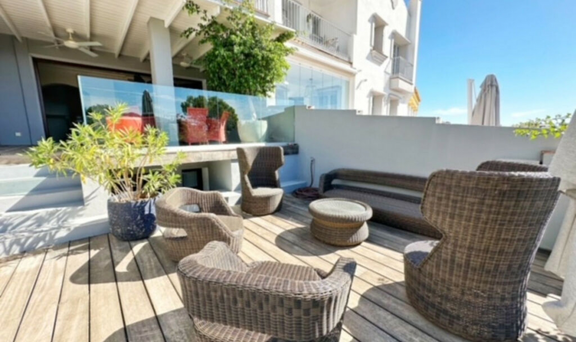 Resale - House -
La Heredia