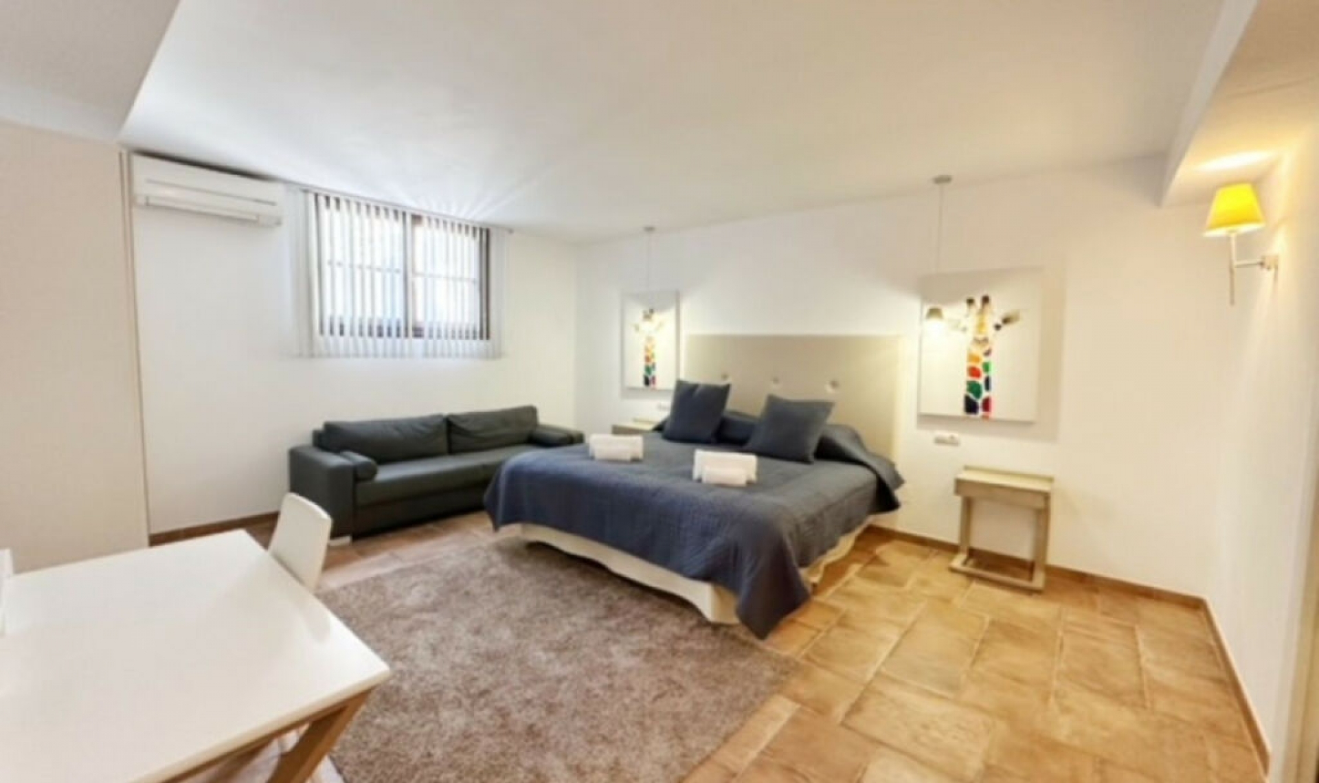 Resale - House -
La Heredia