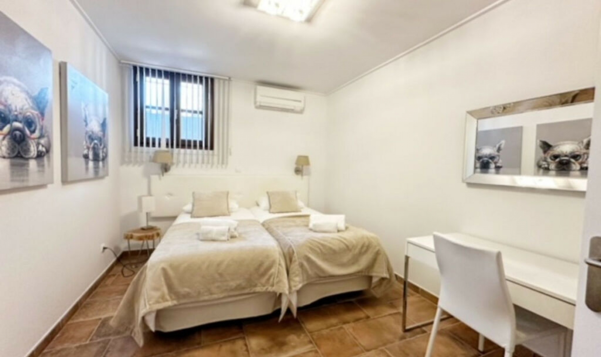 Resale - House -
La Heredia