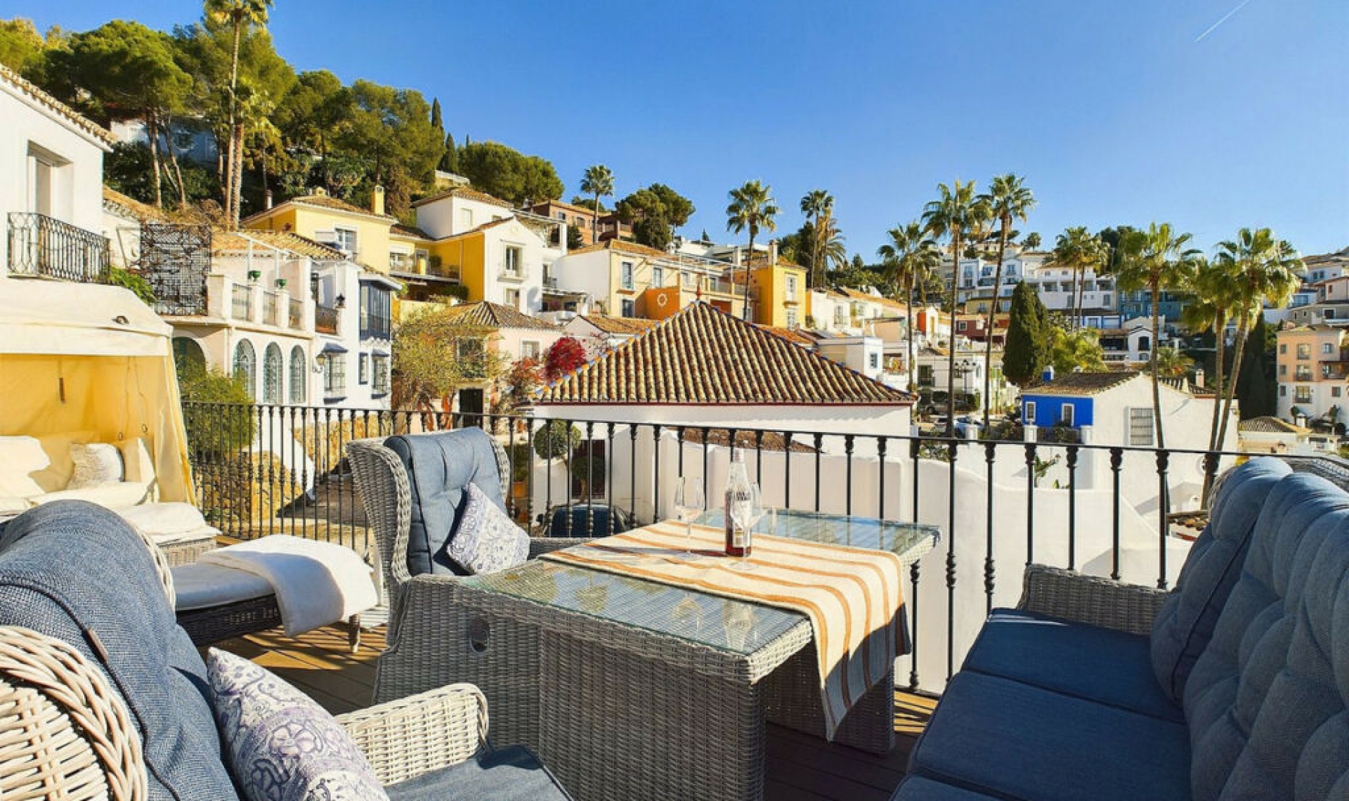 Resale - House -
La Heredia