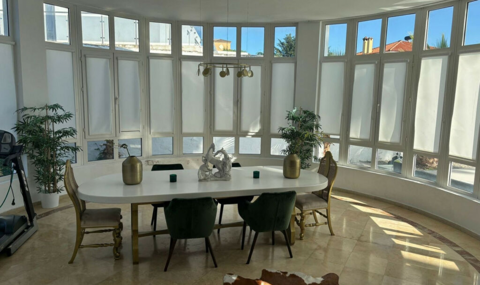 Resale - House -
La Línea