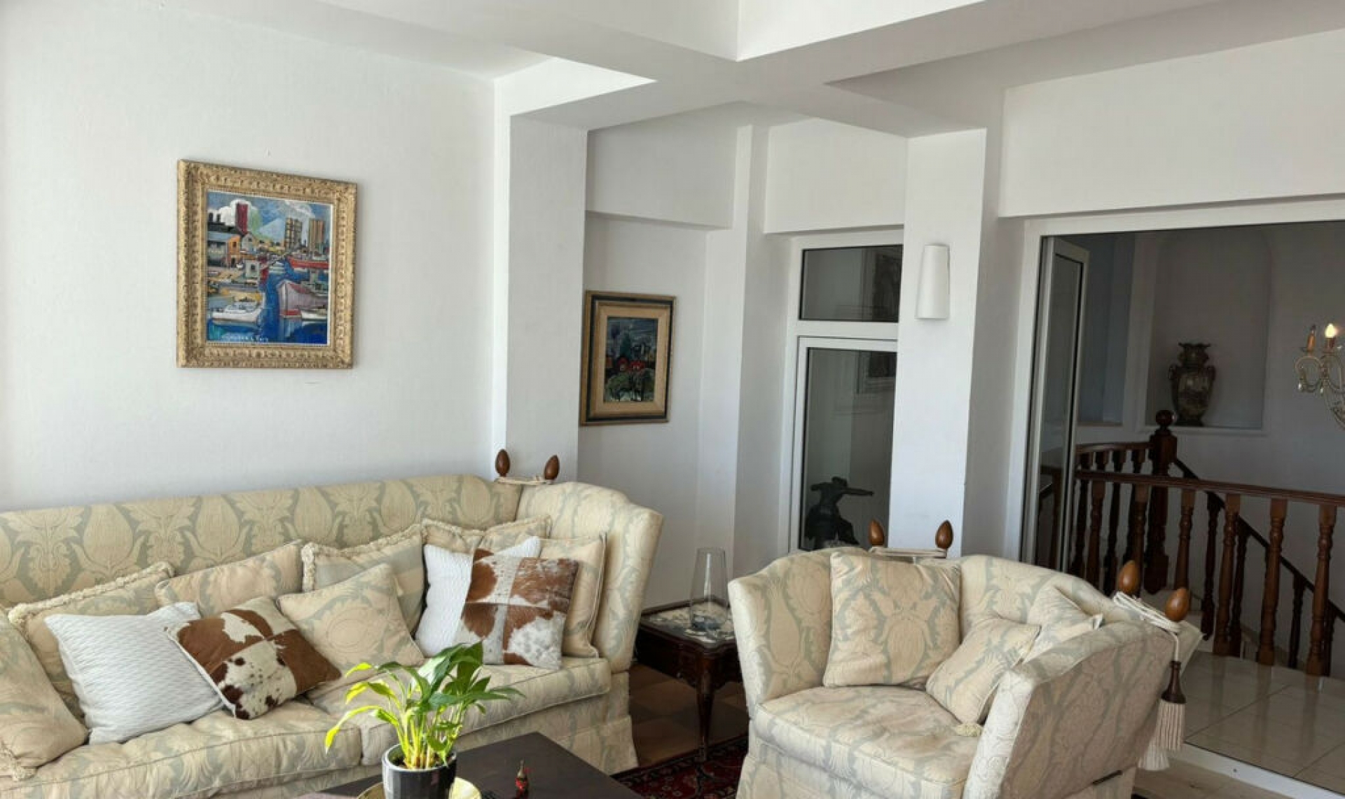 Resale - House -
La Línea