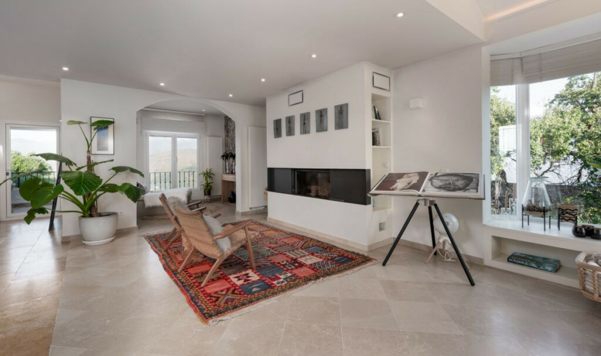 Resale - House -
La Mairena