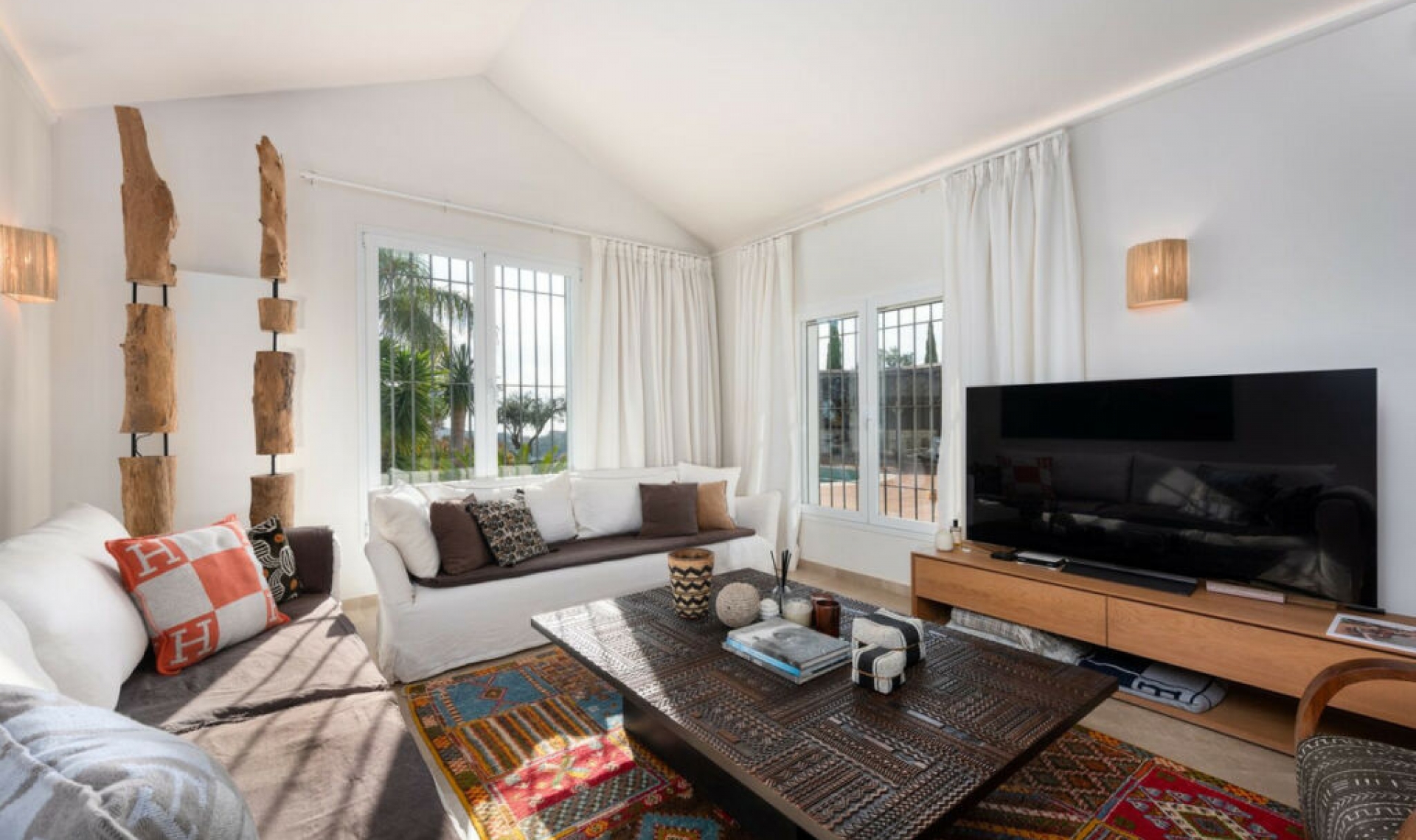 Resale - House -
La Mairena