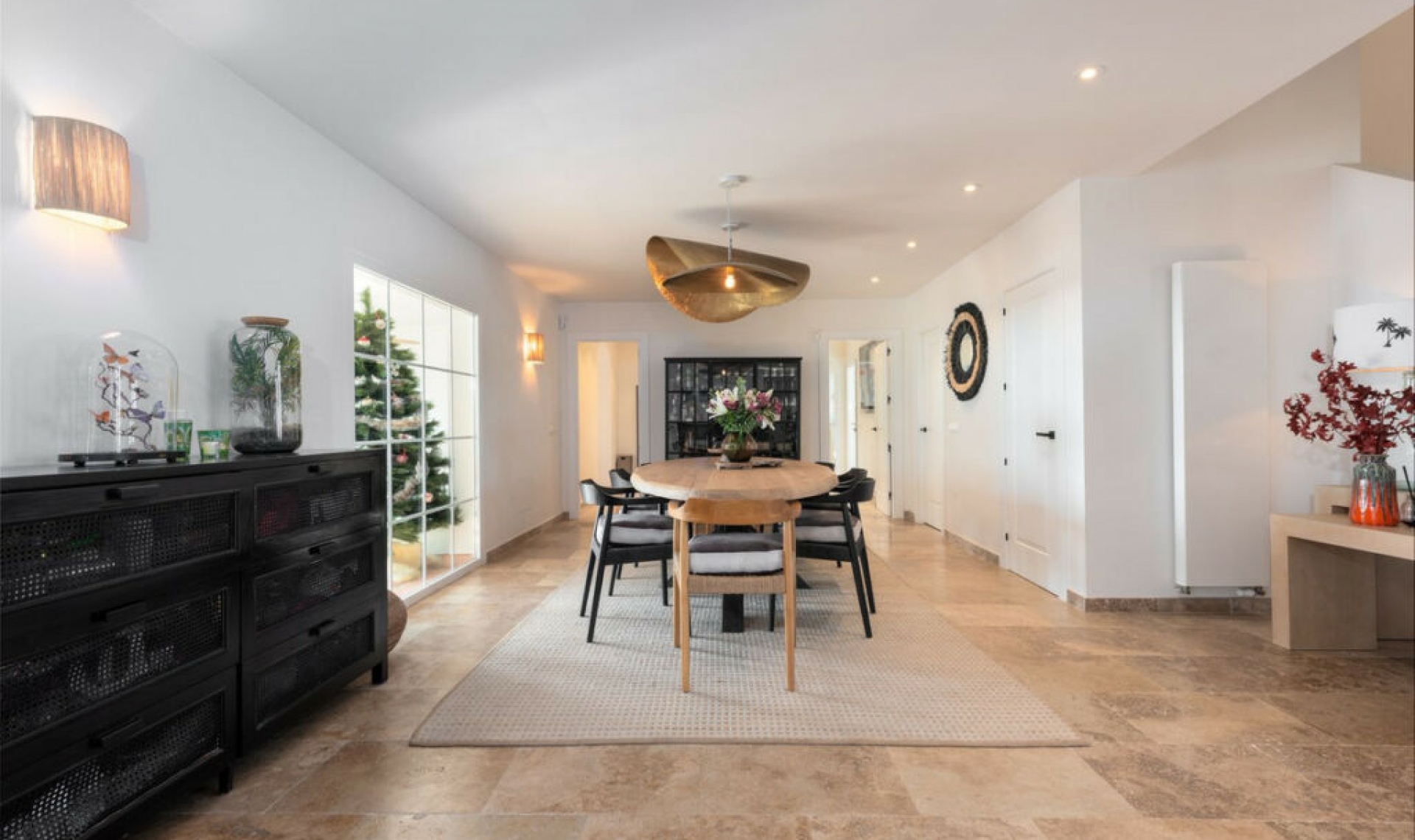 Resale - House -
La Mairena