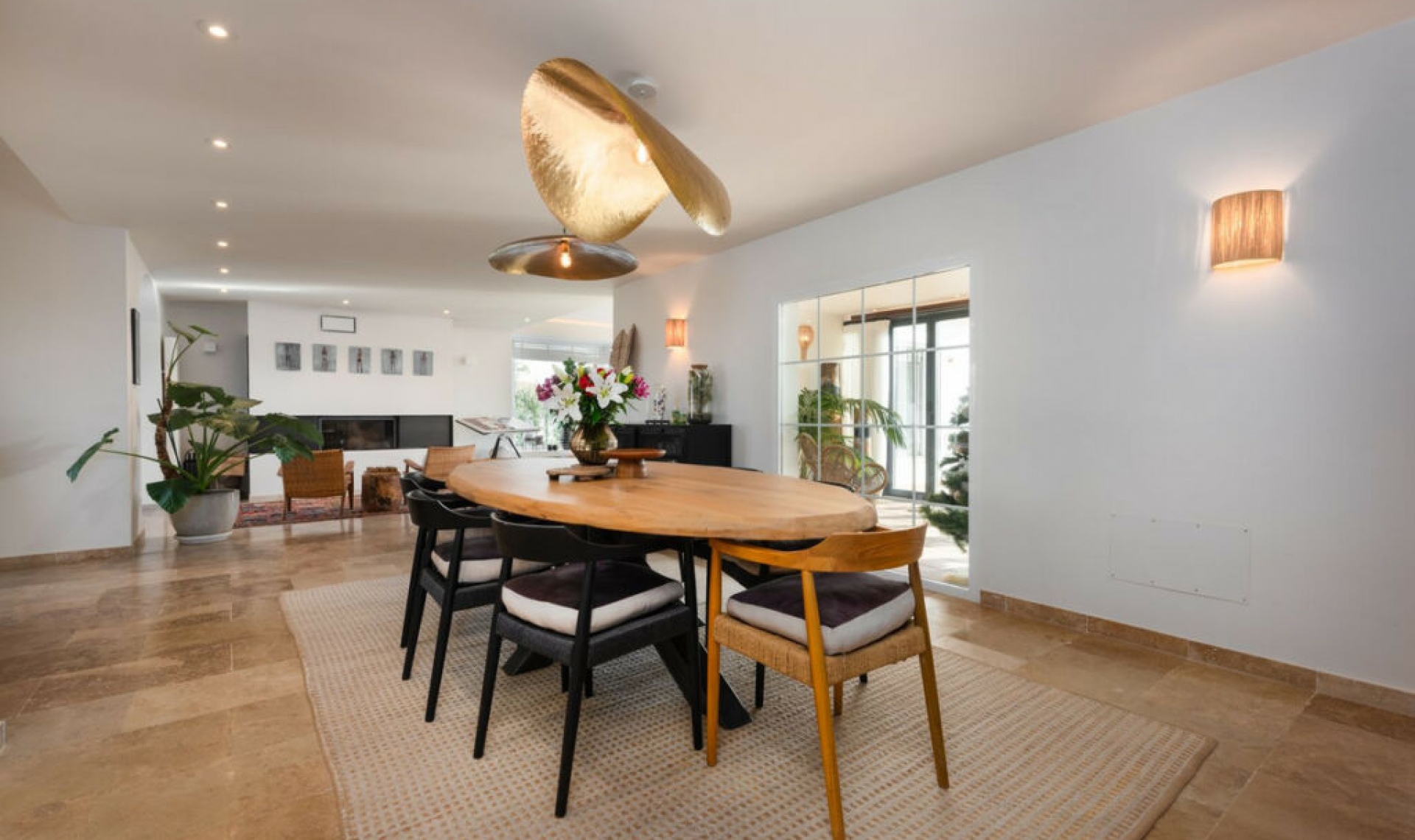 Resale - House -
La Mairena