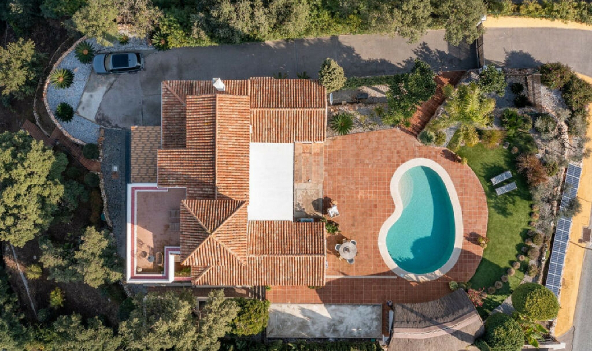 Resale - House -
La Mairena