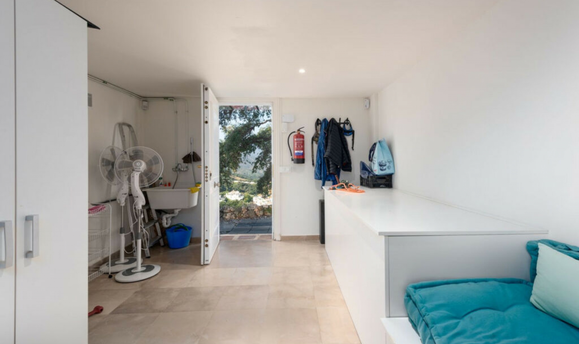 Resale - House -
La Mairena