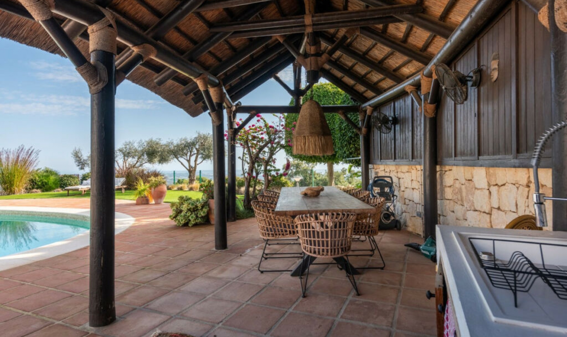 Resale - House -
La Mairena