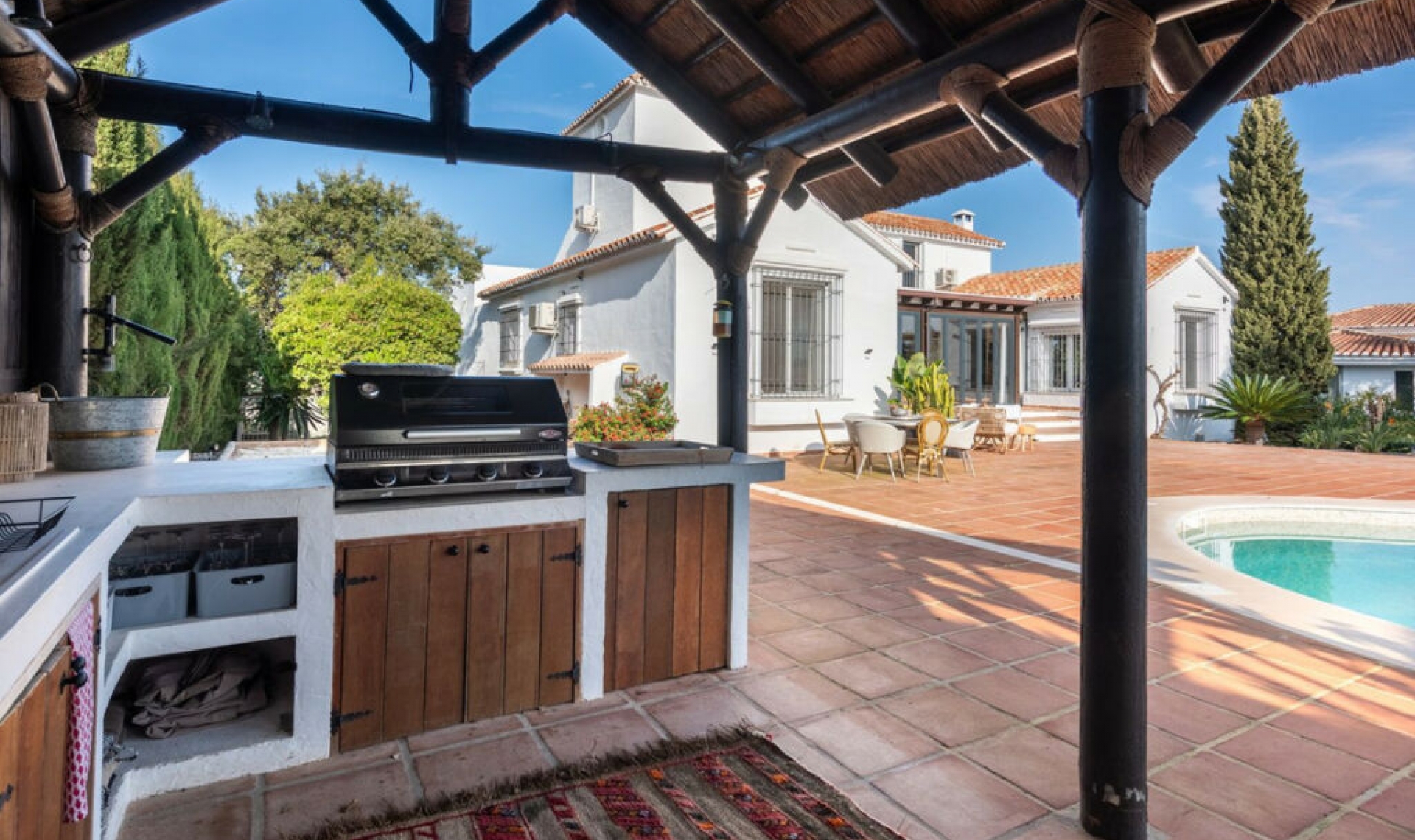 Resale - House -
La Mairena