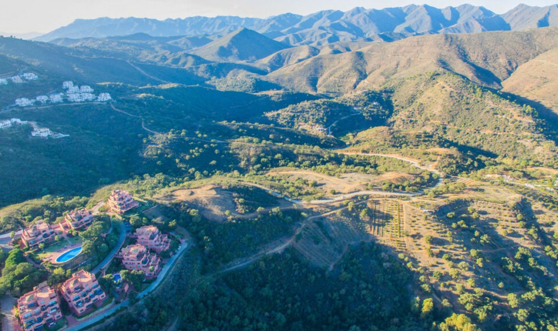 Resale - House -
La Mairena