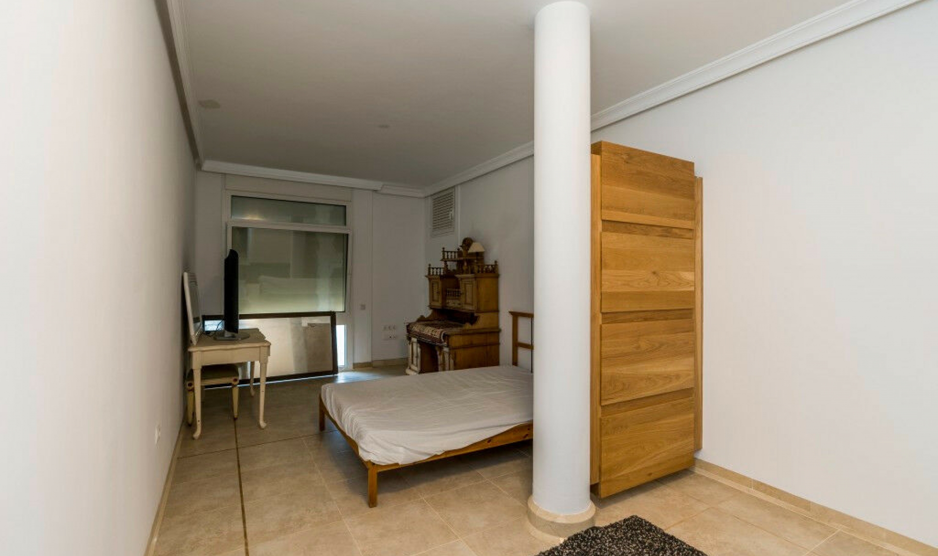 Resale - House -
La Mairena