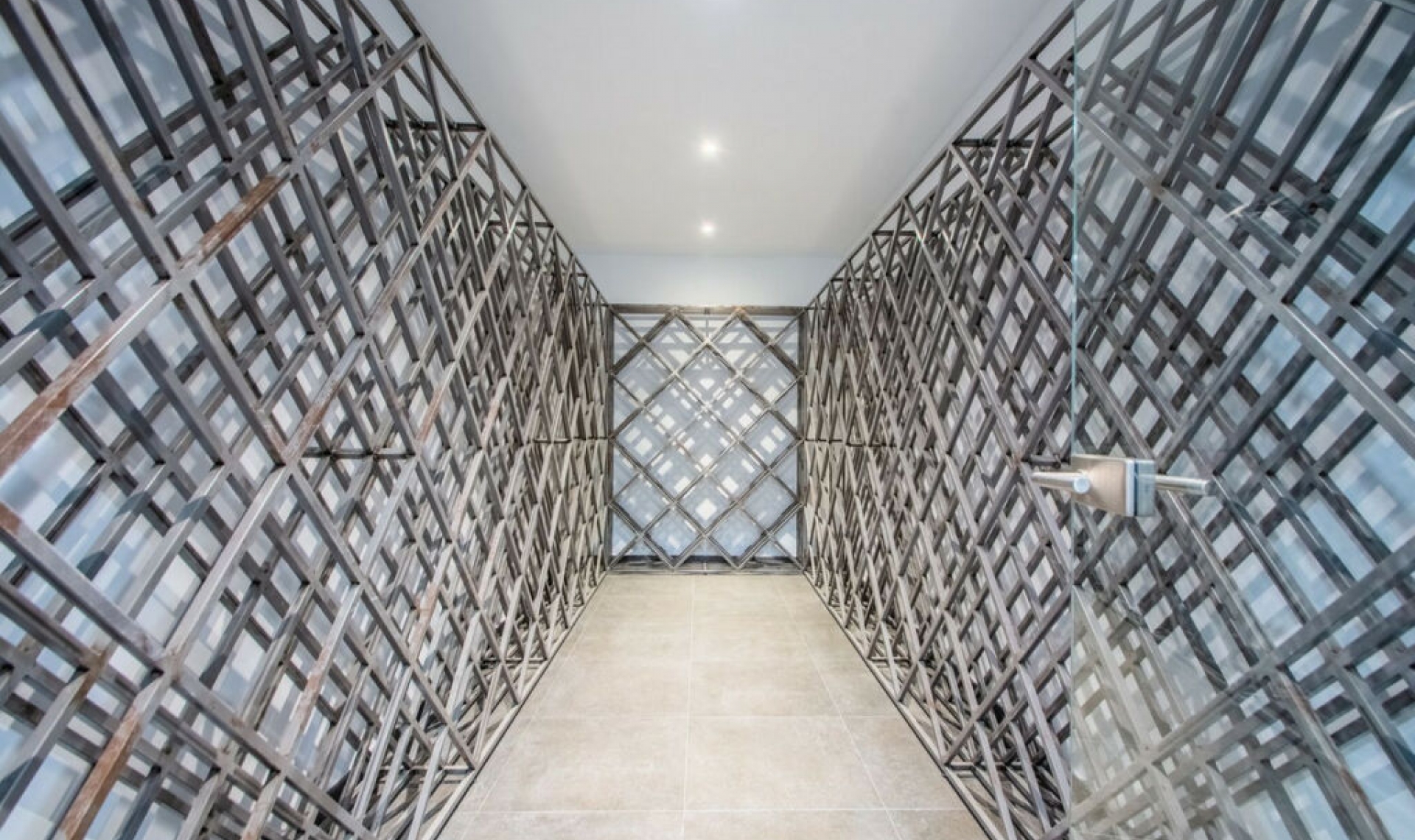 Resale - House -
La Mairena