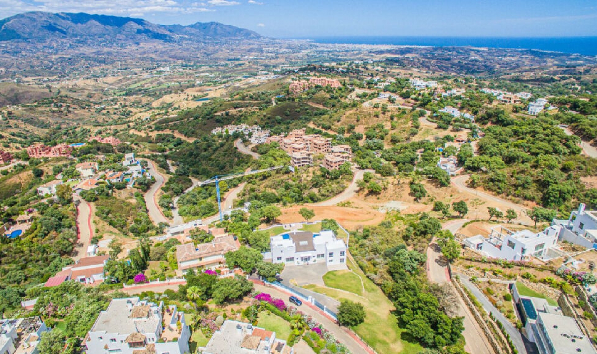 Resale - House -
La Mairena